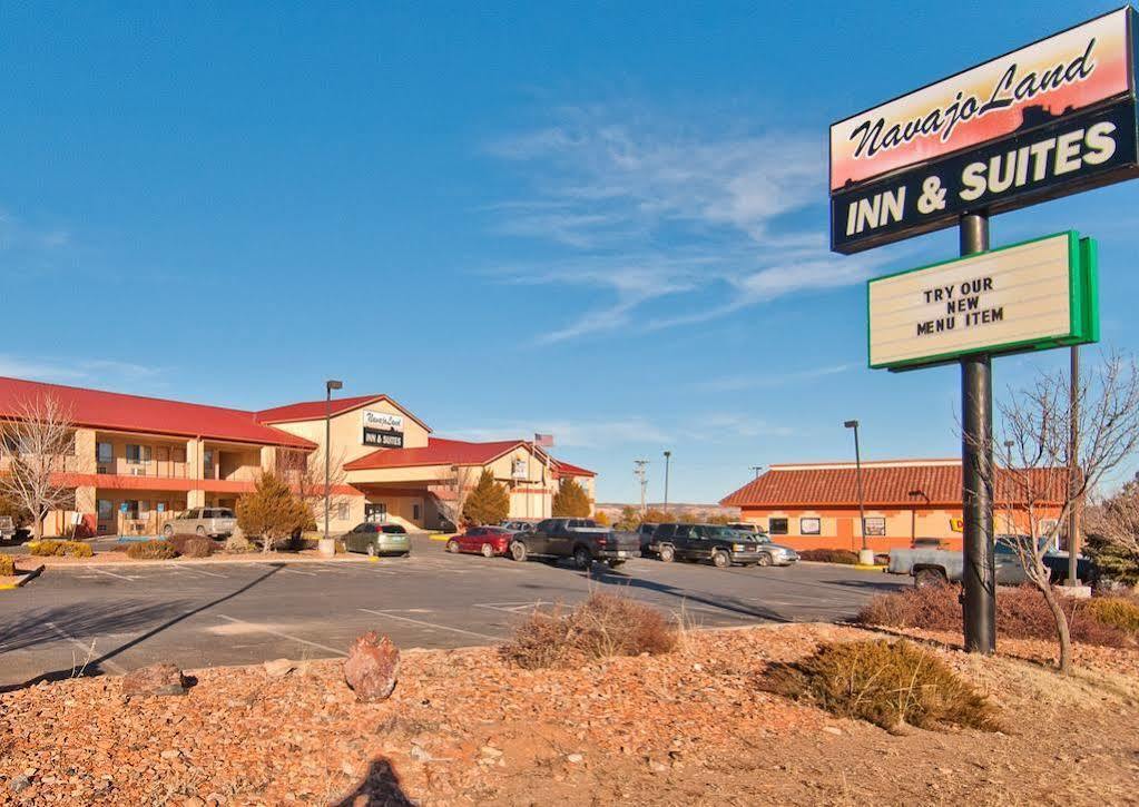 Navajoland Inn St. Michaels Exterior photo